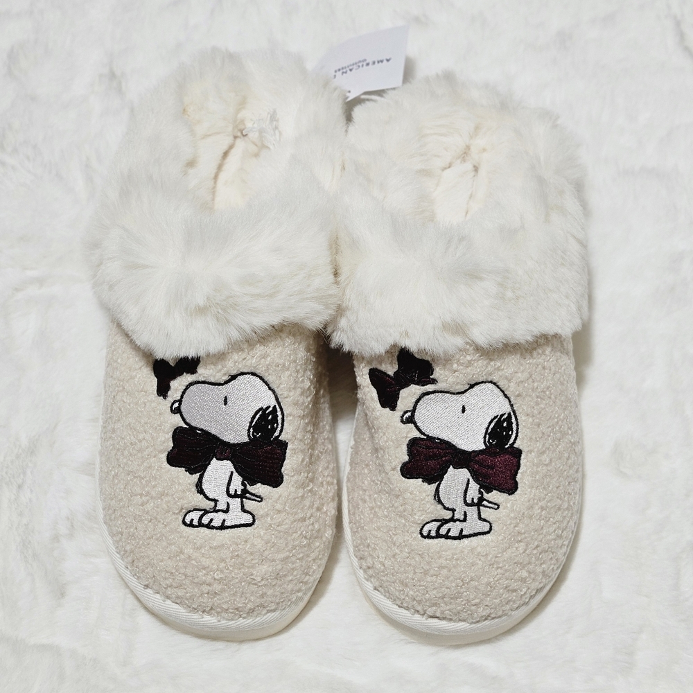 American Eagle Slippers Beige Snoopy Peanuts Scuff Slippers Size 10 Faux Fur NWT